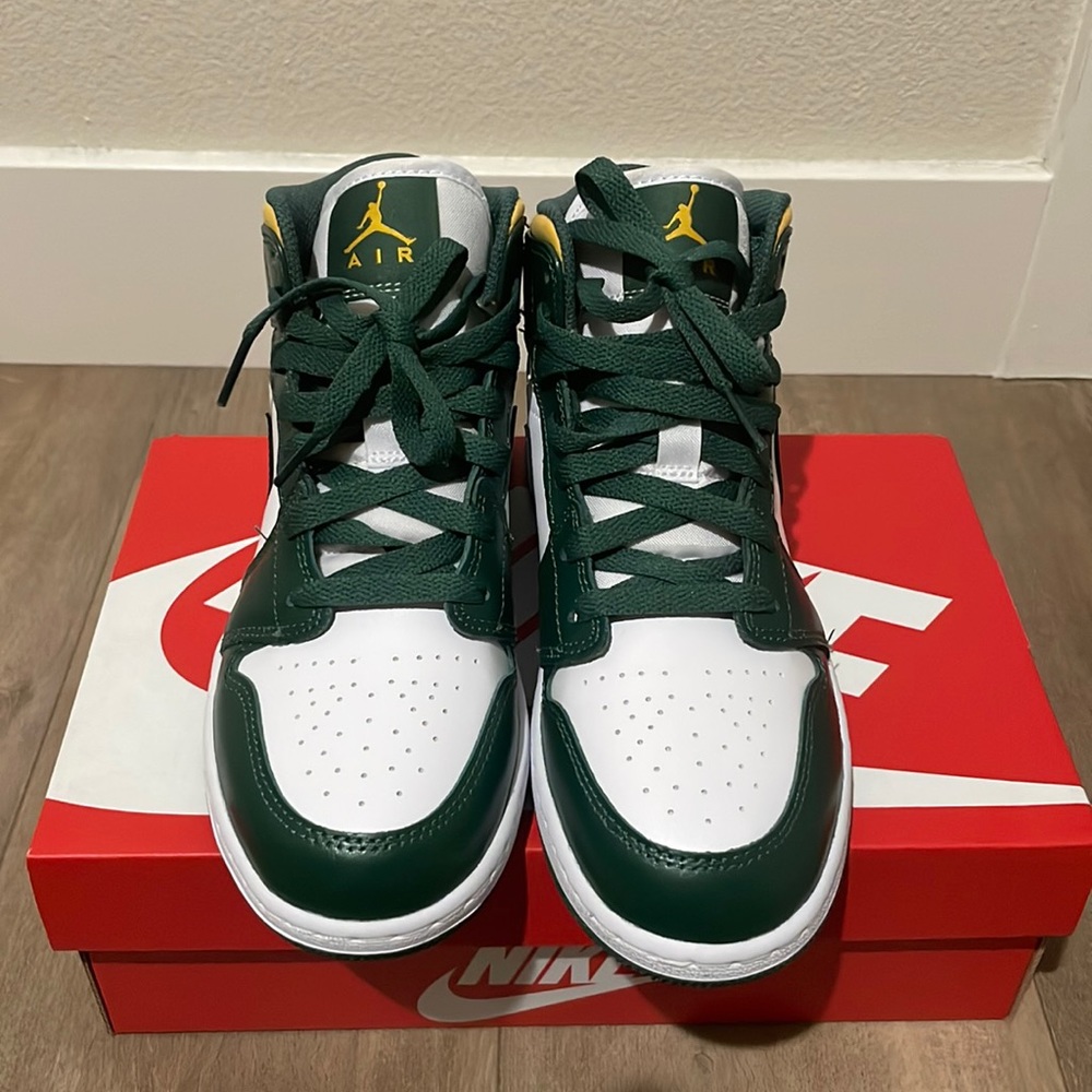 Nike Air Jordan Mid (kids size 5Y)